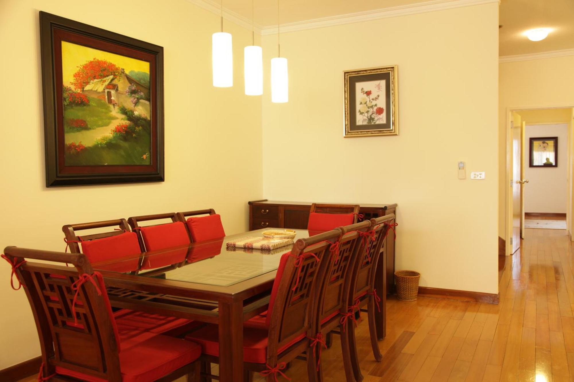 Mayfair Hanoi Room photo