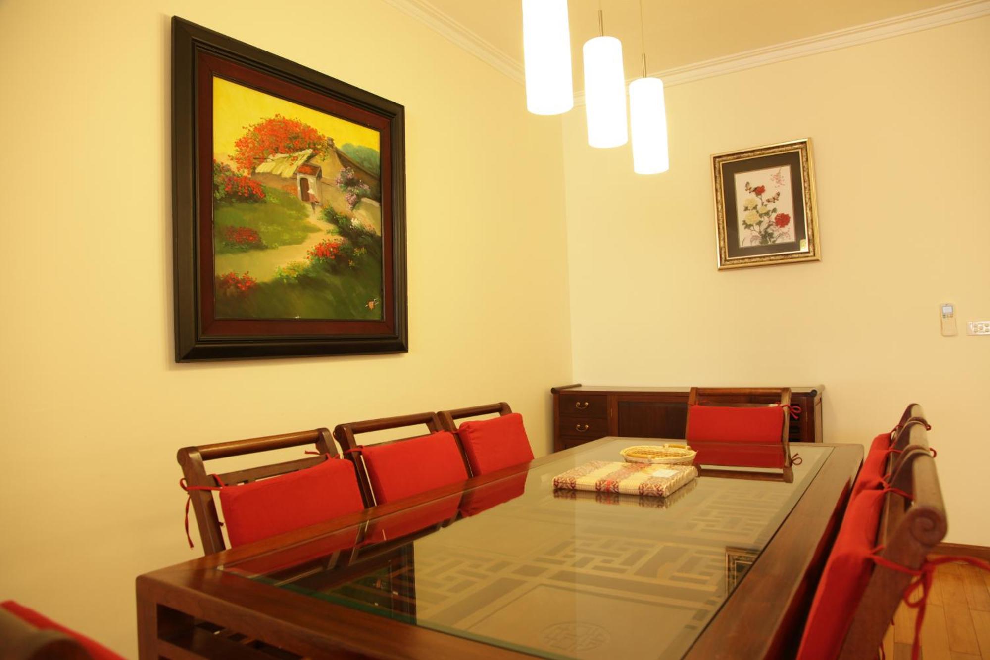 Mayfair Hanoi Room photo